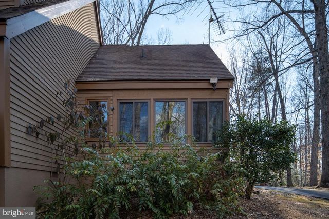 54 TARA CIR, Bumpass, VA 23024