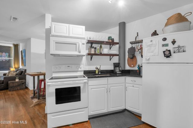 21 N Front Street Unit 2e2, Wilmington, NC 28401