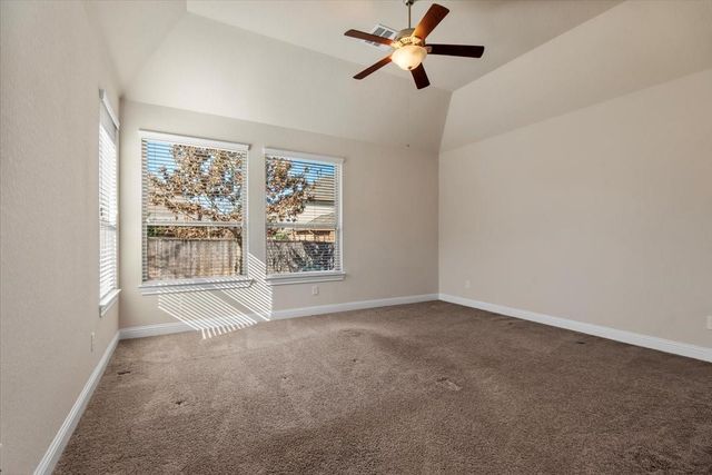 35 N Wheatleigh Drive, Tomball, TX 77375
