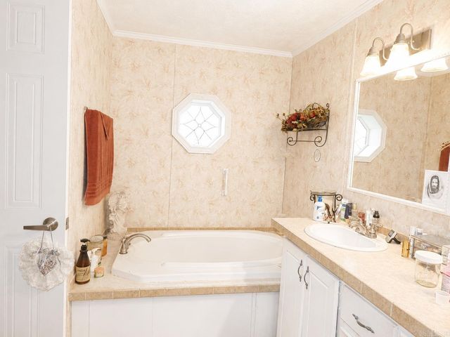 1275 Cadron Creek Road, Quitman, AR 72131