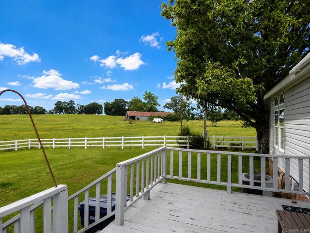 1275 Cadron Creek Road, Quitman, AR 72131