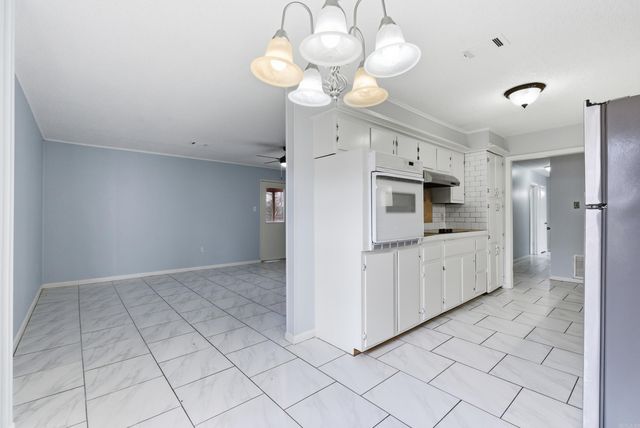 207 Fairway Drive, Conway, AR 72034