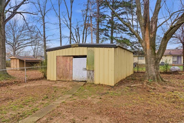 207 Fairway Drive, Conway, AR 72034