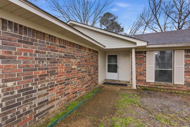 207 Fairway Drive, Conway, AR 72034