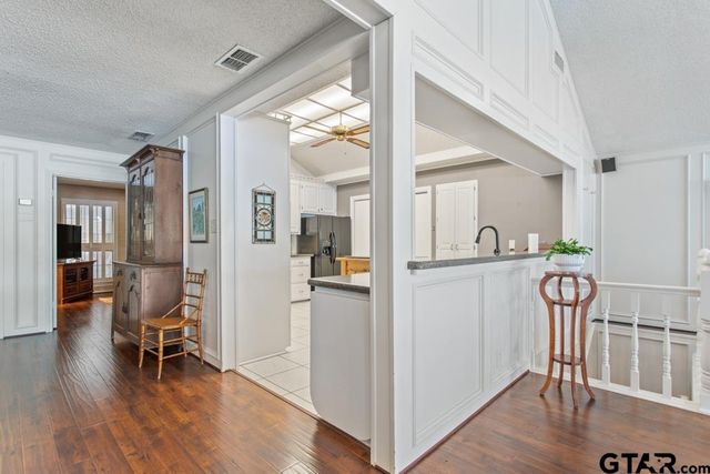 1639 Tanglewood Dr E., Hideaway, TX 75771