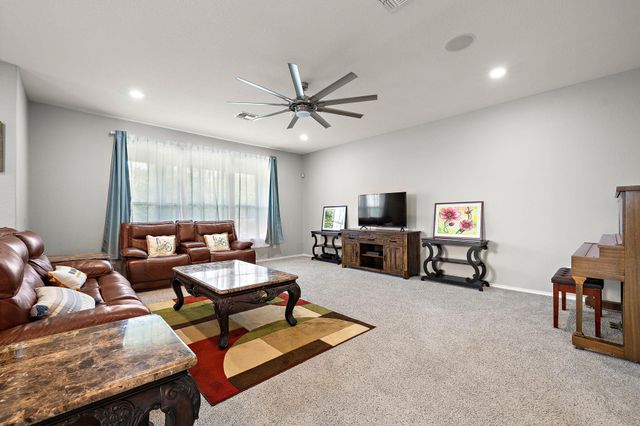 14004 Lyndon B Johnson ST, Manor, TX 78653