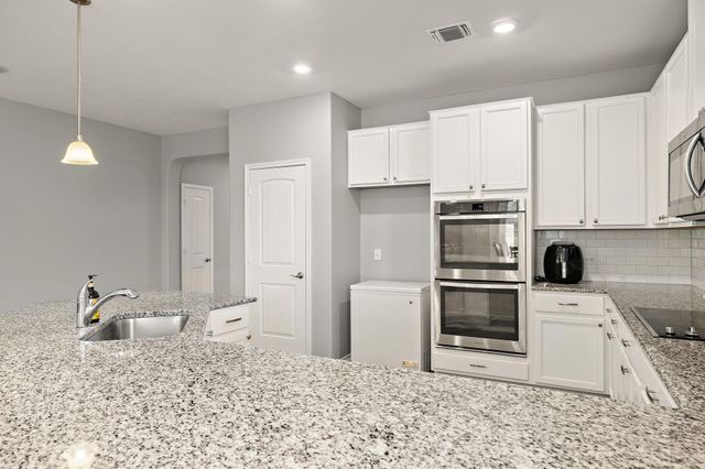 14004 Lyndon B Johnson ST, Manor, TX 78653