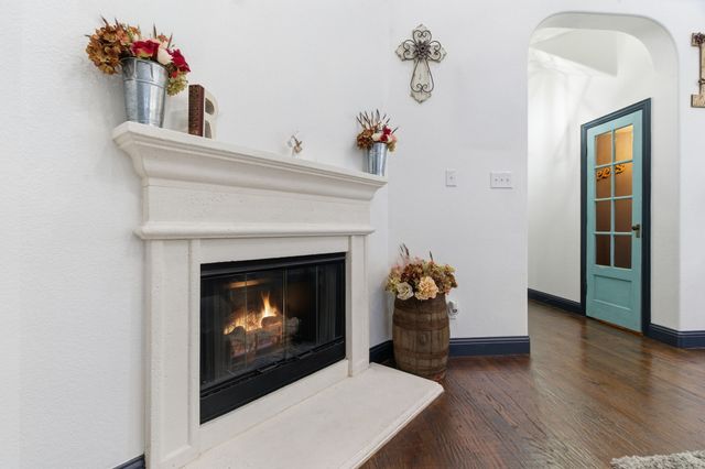 6876 Foghorn Lane, Grand Prairie, TX 75054