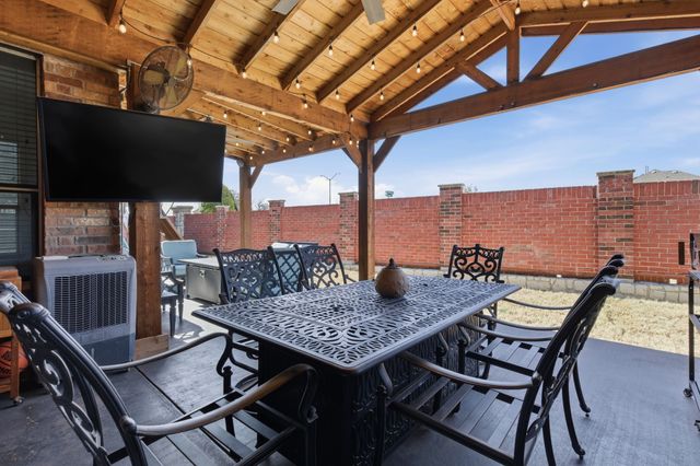 6876 Foghorn Lane, Grand Prairie, TX 75054