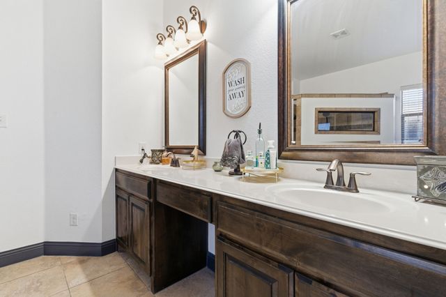 6876 Foghorn Lane, Grand Prairie, TX 75054