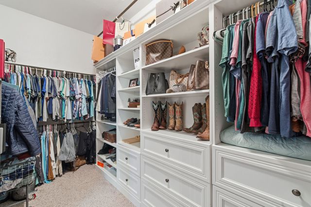 6876 Foghorn Lane, Grand Prairie, TX 75054