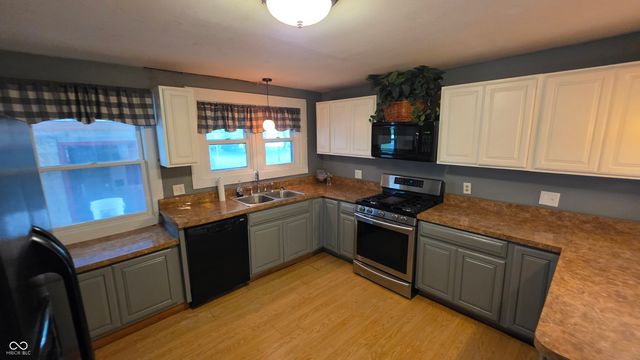 5357 W County Road 450 Road S, Coatesville, IN 46121