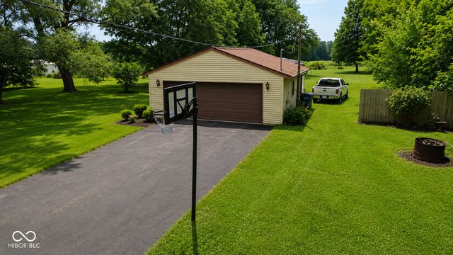 5357 W County Road 450 Road S, Coatesville, IN 46121