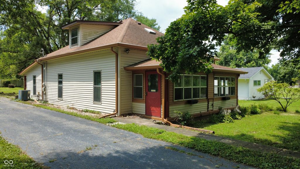 5357 W County Road 450 Road S, Coatesville, IN 46121