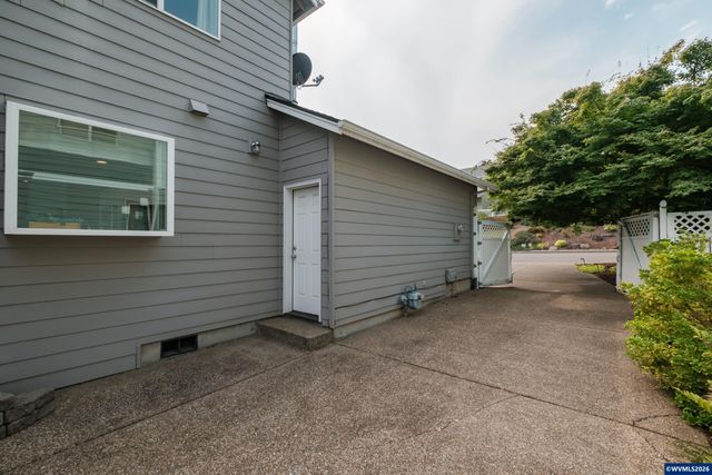 2835 Fillmore Av NW, Salem, OR 97304