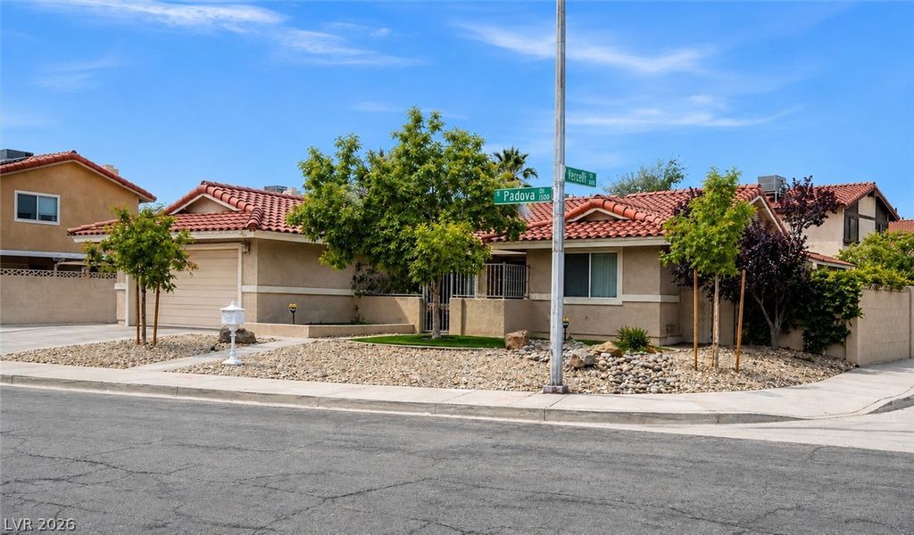 1512 Padova Drive, Las Vegas, NV 89117 — photo 2