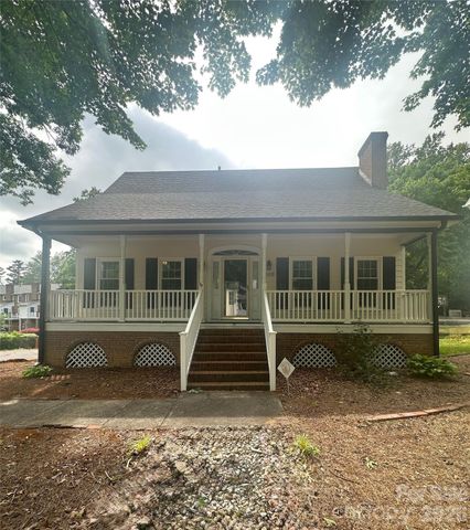 4116 Moss Brook Drive, Winston Salem, NC 27127