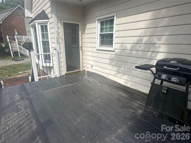 4116 Moss Brook Drive, Winston Salem, NC 27127
