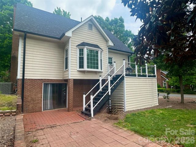 4116 Moss Brook Drive, Winston Salem, NC 27127