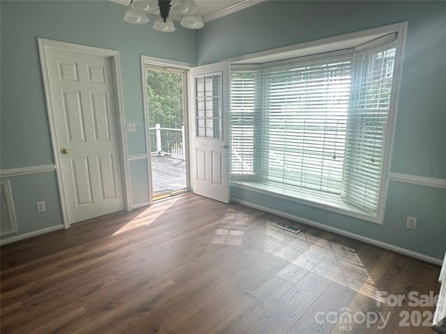 4116 Moss Brook Drive, Winston Salem, NC 27127