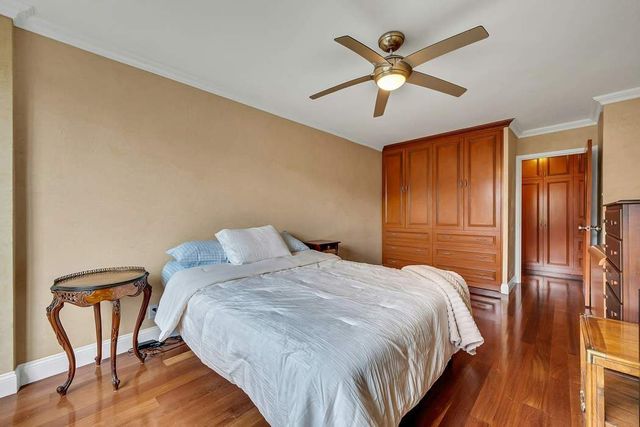 555 Kappock St Apt 9J, New York City, NY 10463