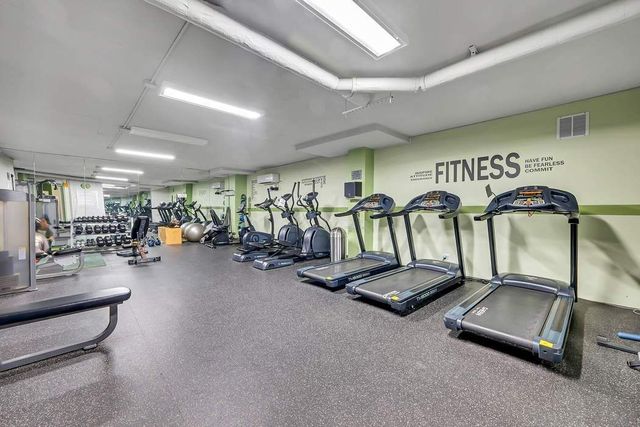 555 Kappock St Apt 9J, New York City, NY 10463