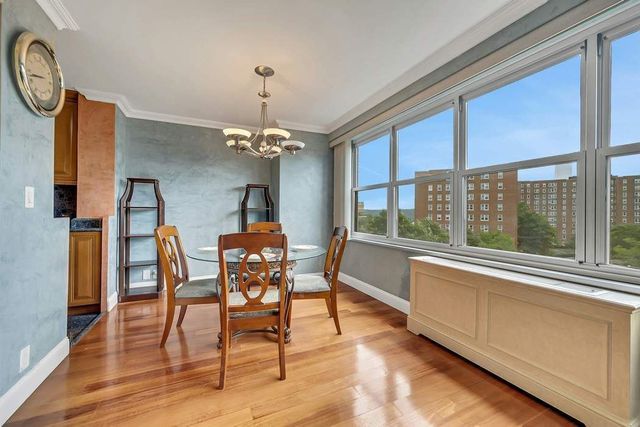 555 Kappock St Apt 9J, New York City, NY 10463