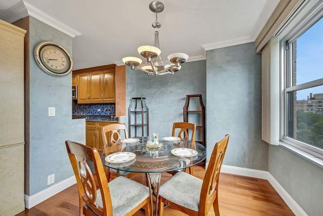 555 Kappock St Apt 9J, New York City, NY 10463