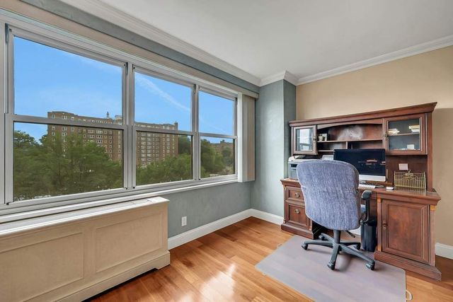 555 Kappock St Apt 9J, New York City, NY 10463