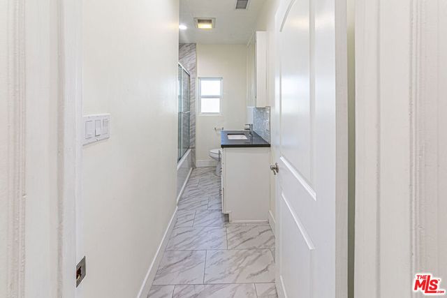 801 N Alexandria Avenue, Los Angeles, CA 90029