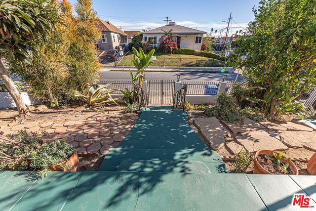 801 N Alexandria Avenue, Los Angeles, CA 90029