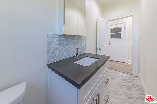 801 N Alexandria Avenue, Los Angeles, CA 90029