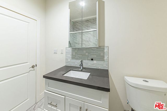 801 N Alexandria Avenue, Los Angeles, CA 90029