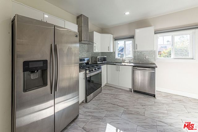 801 N Alexandria Avenue, Los Angeles, CA 90029