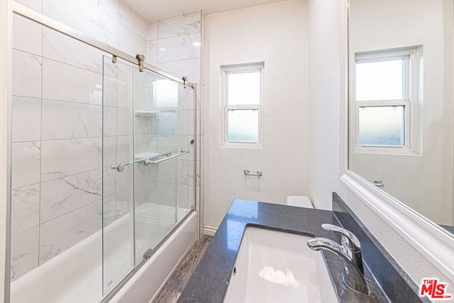 801 N Alexandria Avenue, Los Angeles, CA 90029