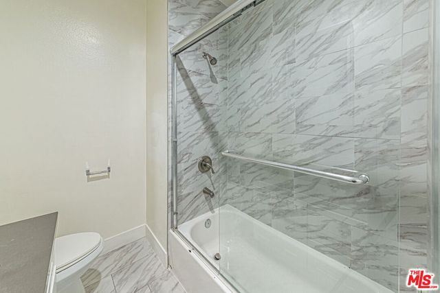 801 N Alexandria Avenue, Los Angeles, CA 90029