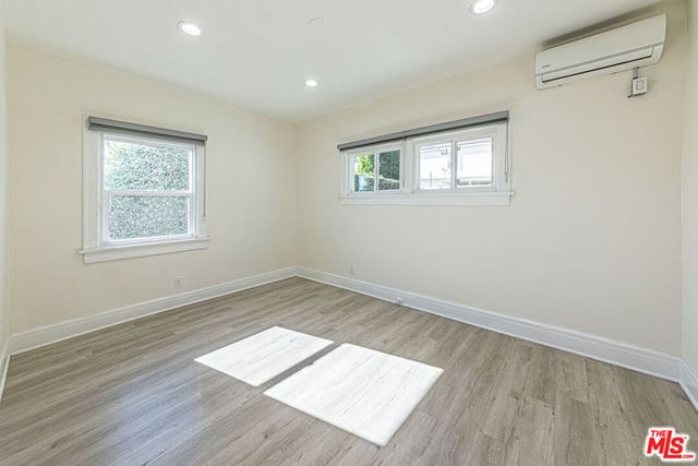 801 N Alexandria Avenue, Los Angeles, CA 90029