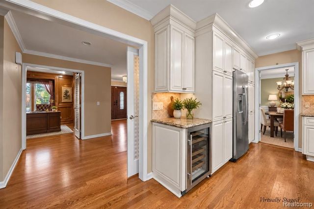 6387 Tanglewood Drive, Troy, MI 48098
