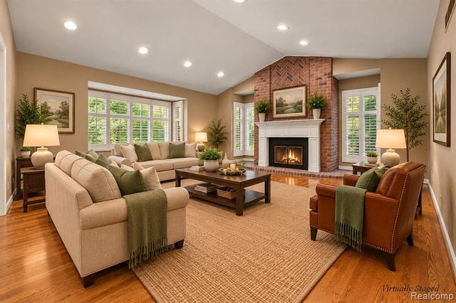 6387 Tanglewood Drive, Troy, MI 48098