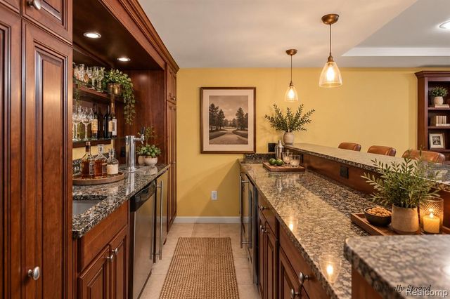 6387 Tanglewood Drive, Troy, MI 48098