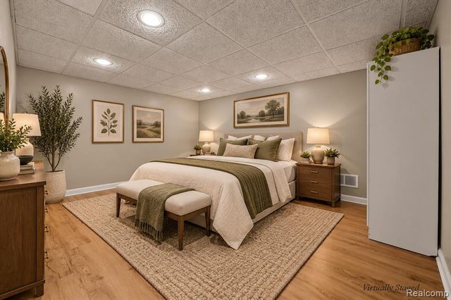 6387 Tanglewood Drive, Troy, MI 48098