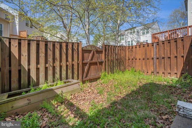 22019 BOX CAR SQ, Sterling, VA 20166