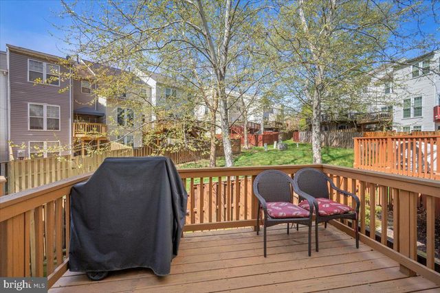 22019 BOX CAR SQ, Sterling, VA 20166