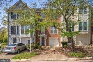 22019 BOX CAR SQ, Sterling, VA 20166