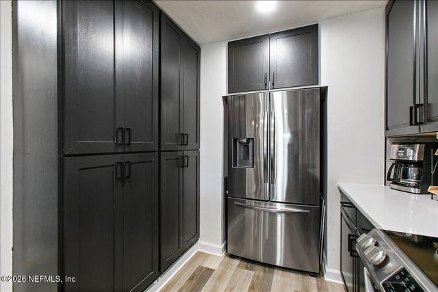 1307 RIVER HILLS Circle 9, Jacksonville, FL 32211