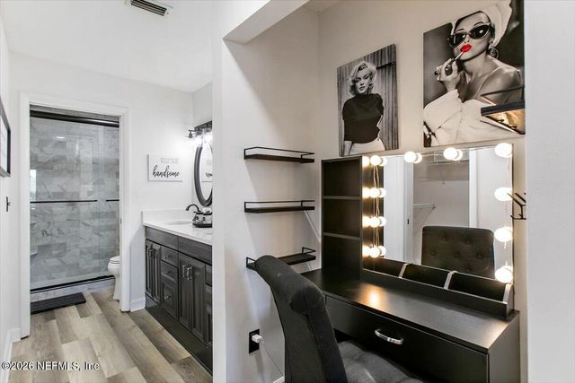 1307 RIVER HILLS Circle 9, Jacksonville, FL 32211