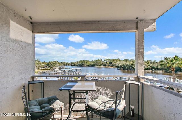 1307 RIVER HILLS Circle 9, Jacksonville, FL 32211