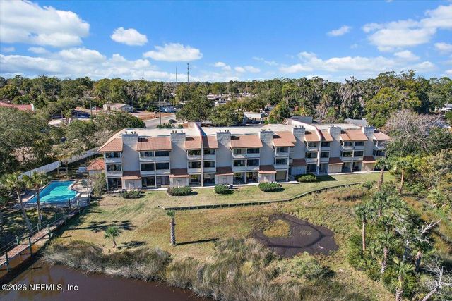 1307 RIVER HILLS Circle 9, Jacksonville, FL 32211