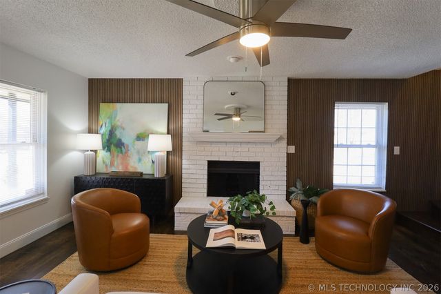 116 W 11th Street, Claremore, OK 74017