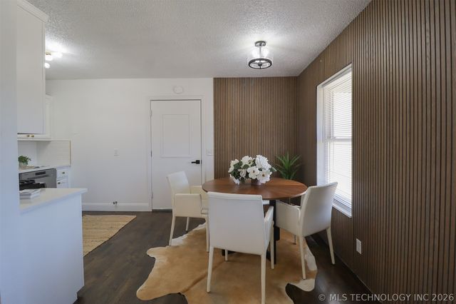 116 W 11th Street, Claremore, OK 74017